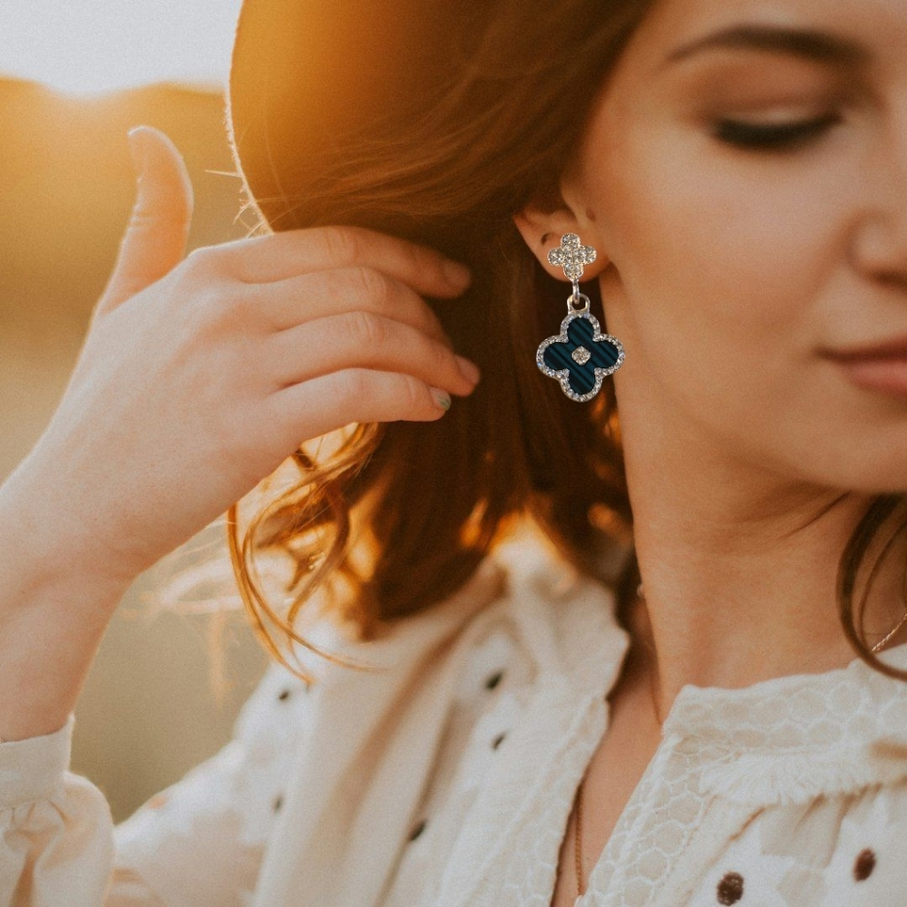 Elegant Gold and Green‎ Clover Drop Earrings